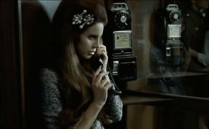 Vorstadthorrorshow: Lana del Rey covert „Blue Velvet“ Vorstadthorrorshow: Lana del Rey covert „Blue Velvet“