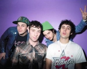 Black Lips im Lido: Von störrischen Klopapierrollen und Gitarrenzüngeleien Black Lips im Lido: Von störrischen Klopapierrollen und Gitarrenzüngeleien