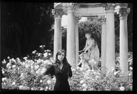 Reingehört: Ekstatischer Rokkokoschlafzimmerpop mit Julia Holter Reingehört: Ekstatischer Rokkokoschlafzimmerpop mit Julia Holter